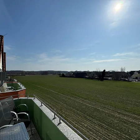 HAUS USEDOM Ferienwohnanlage mit Frühstücks-Restaurant gegenüber im Seeschlösschen-2